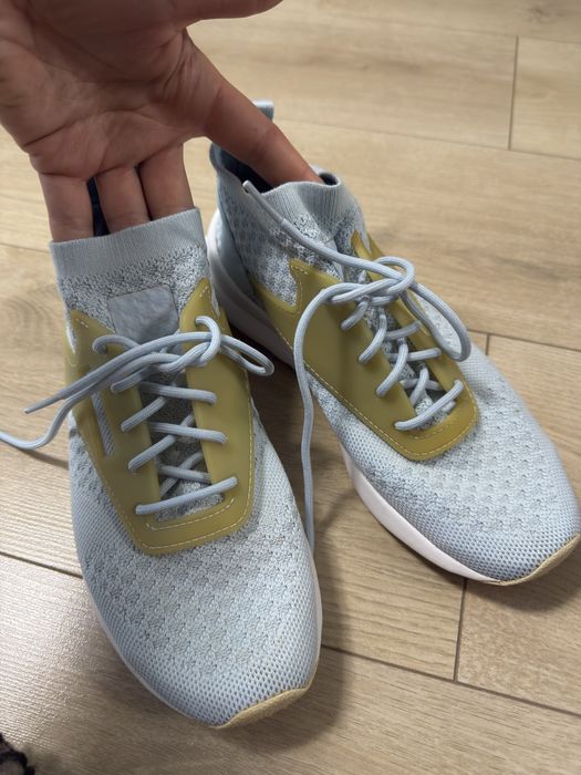 Женские кросовки Reebok 37,5