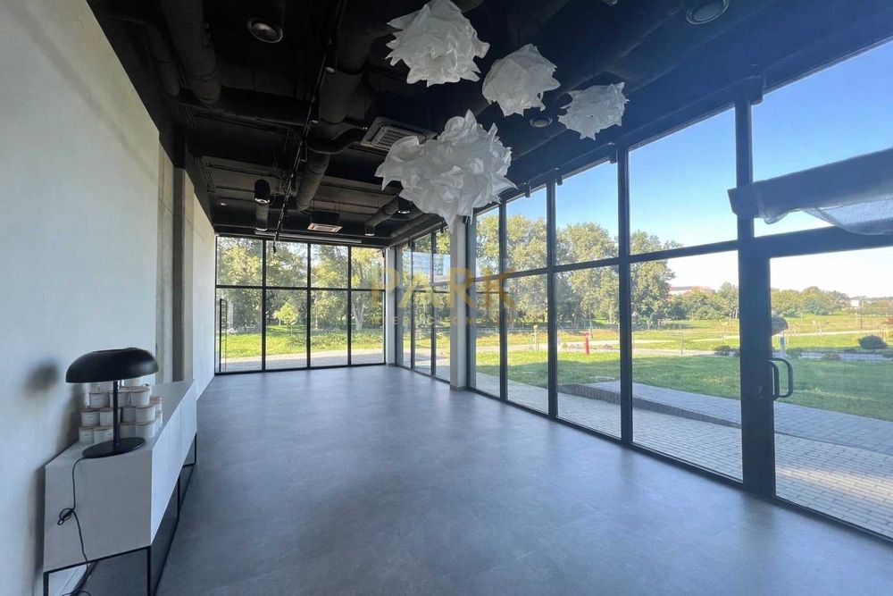 Lokal usługowy Capital Towers, witryna, klimatyzacja - TARAS