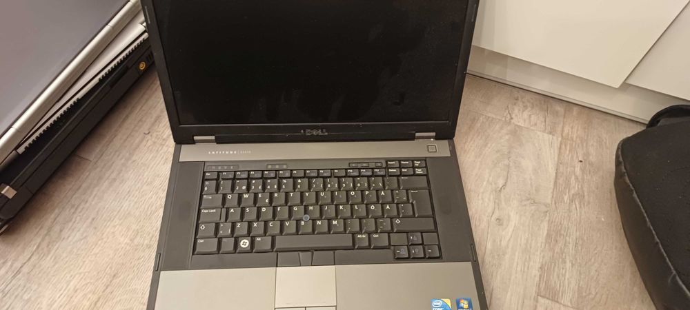 Laptopy sprawne (c2d-i7)