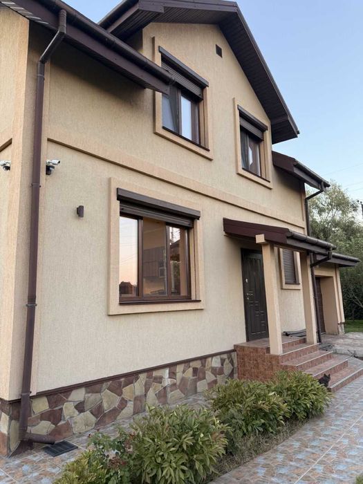 Київ Садова Осокорки р-н Шлюз №2 єроремонт будинок без комісії