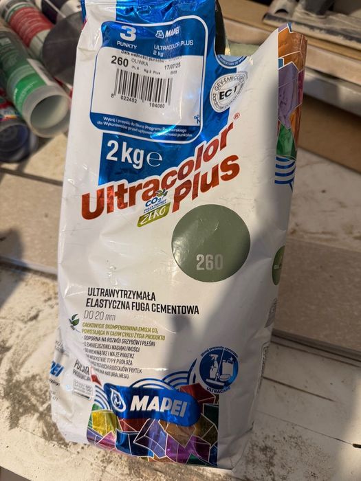 Fuga zielona oliwka pół opakowania.