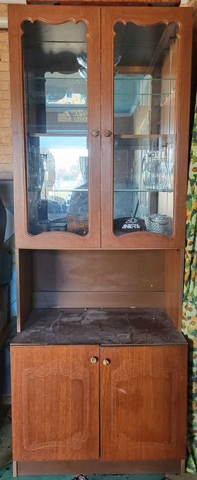 Продам шкаф з тумбочкой