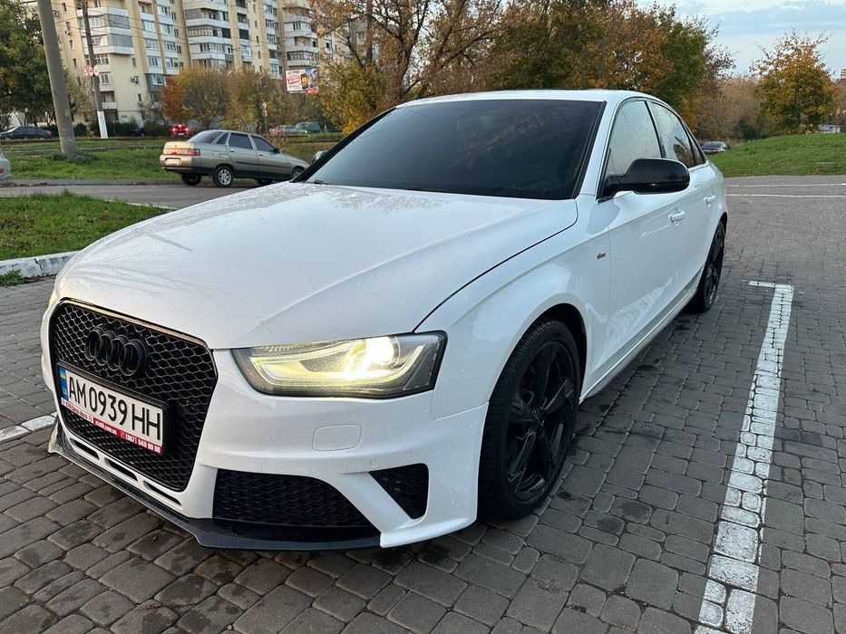 Продам AUDI A4 B8 2.0 Quattro