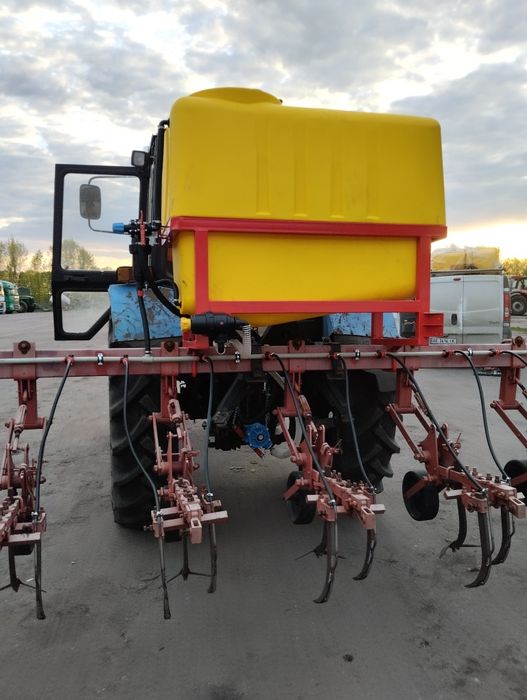 Система внесення рідких добрив