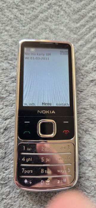 Nokia 6700 Classic  z ładowarką i pudełkiem o pasującym EMAI