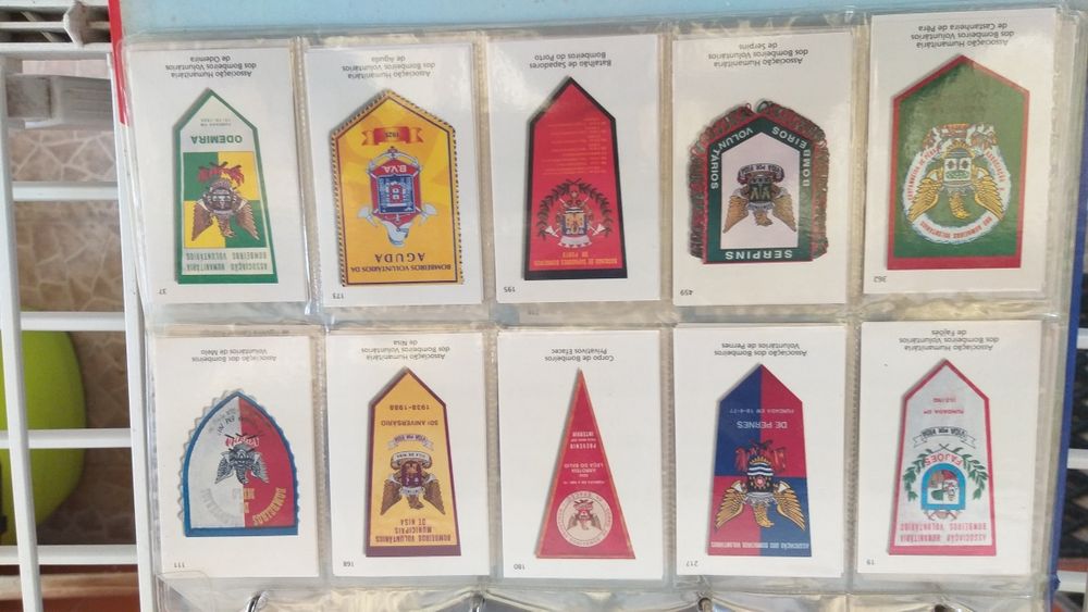 Vendo 280 calendários de corporações de bombeiros