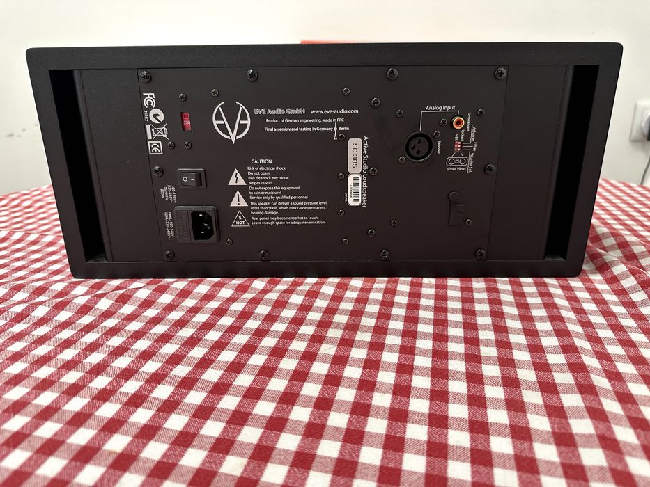 EVE Audio SC305 Monitores (PAR)