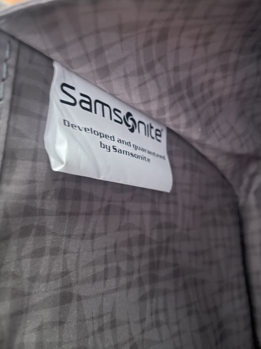 Kuferek Samsonite Curv Cosmolite