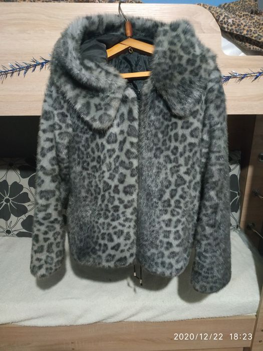 Продам искусственную шубу