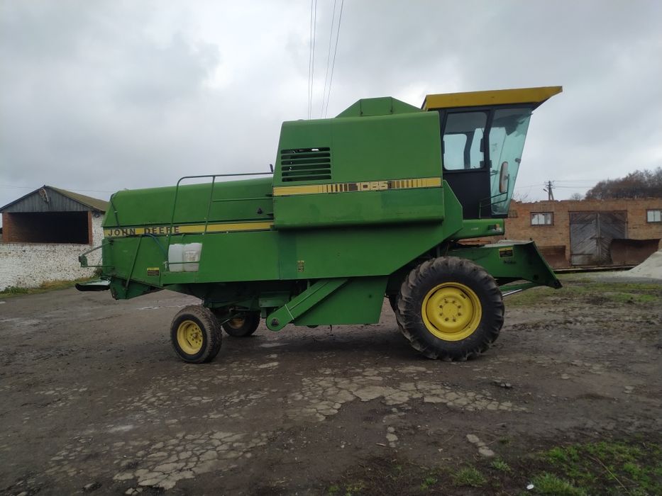 Продам John Deere 1065