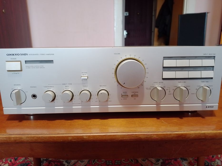 Продам усилитель Onkyo Integra A-8450