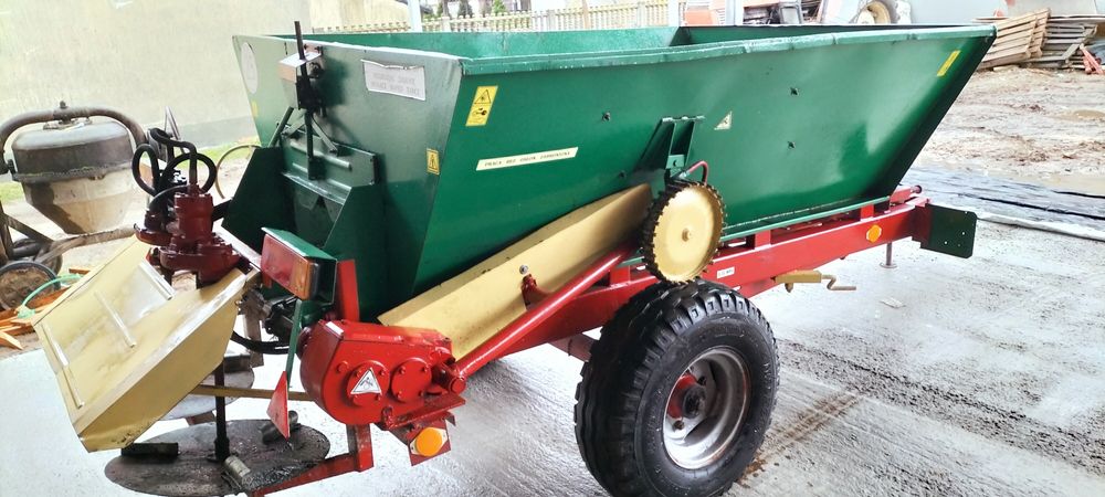 Rozsiewacz wapna RCW 3