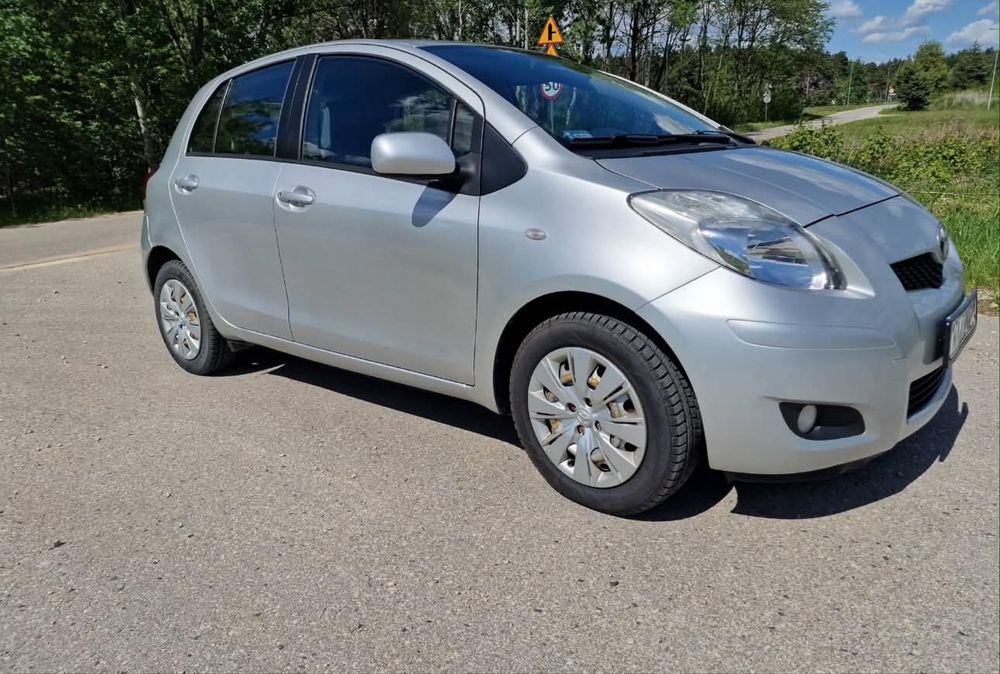 Sprzedam toyote yaris