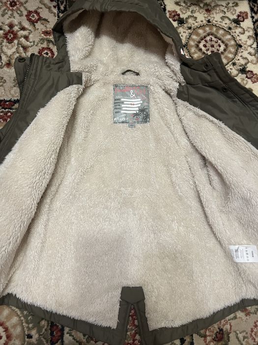 Парка для дівчинки