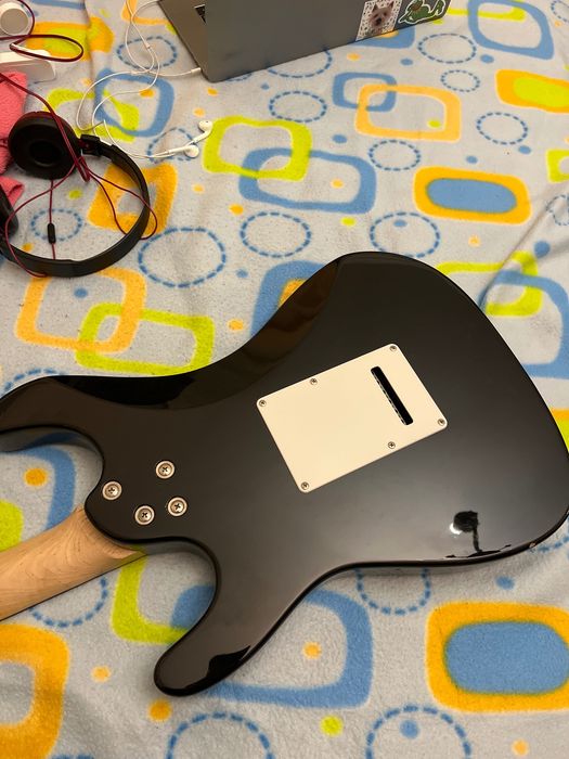 Guitarra Aria STG-Series