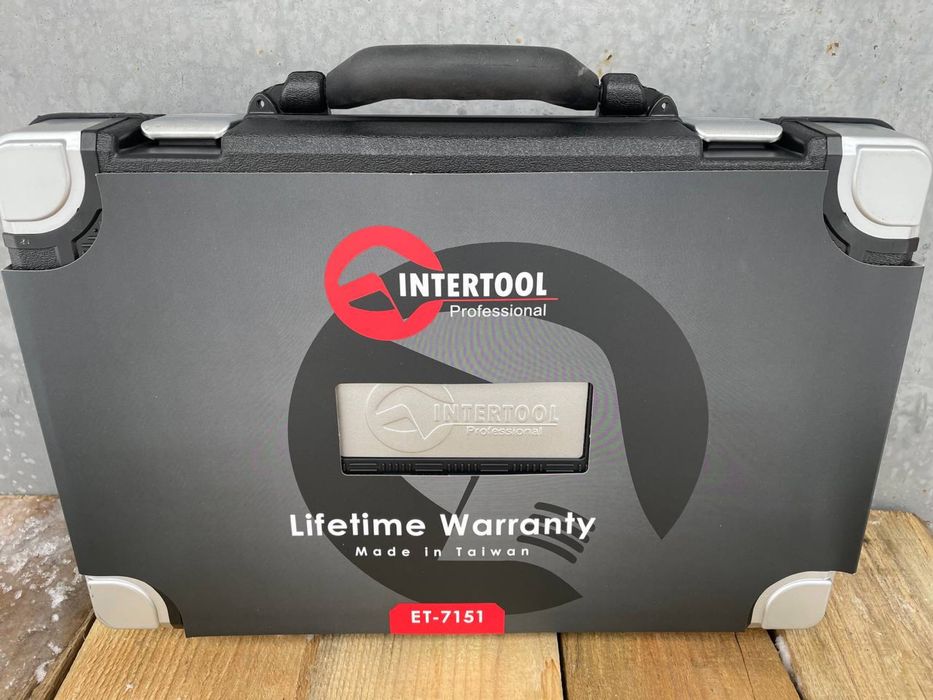 Набір інструментів професійний 151 од.; Cr-V INTERTOOL(ET-7151)