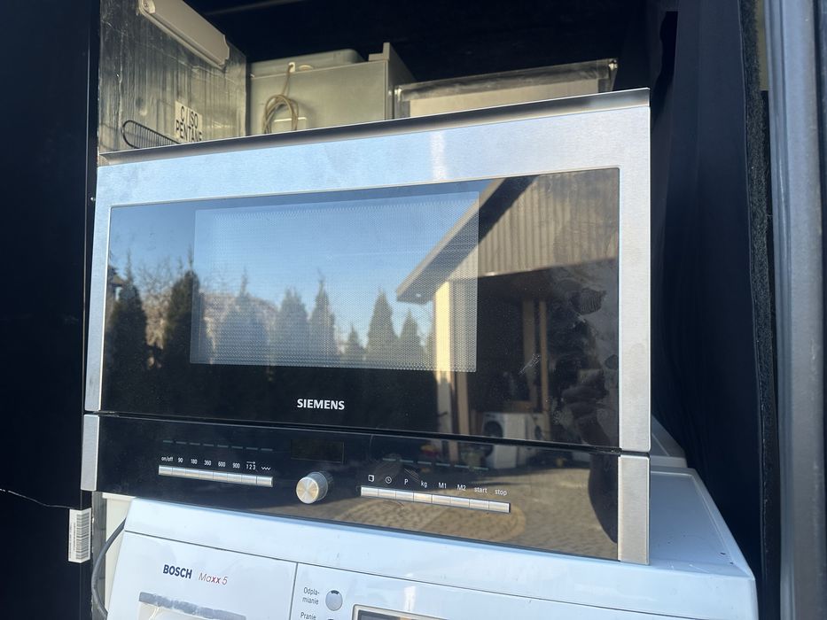 Мікрохвильова піч Siemens