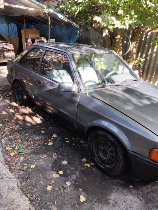 Продам  Ford Escort