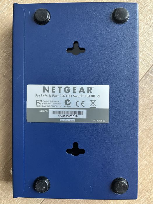 Switch NETGEAR ProSafe 8 Port 10/100 FS108 v2
