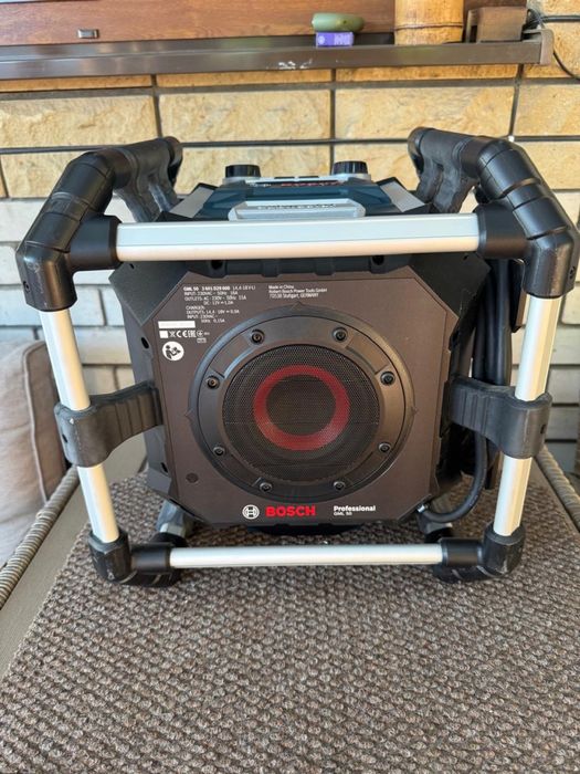 Продам радіоBosch GML 50 14.4В-18B power box