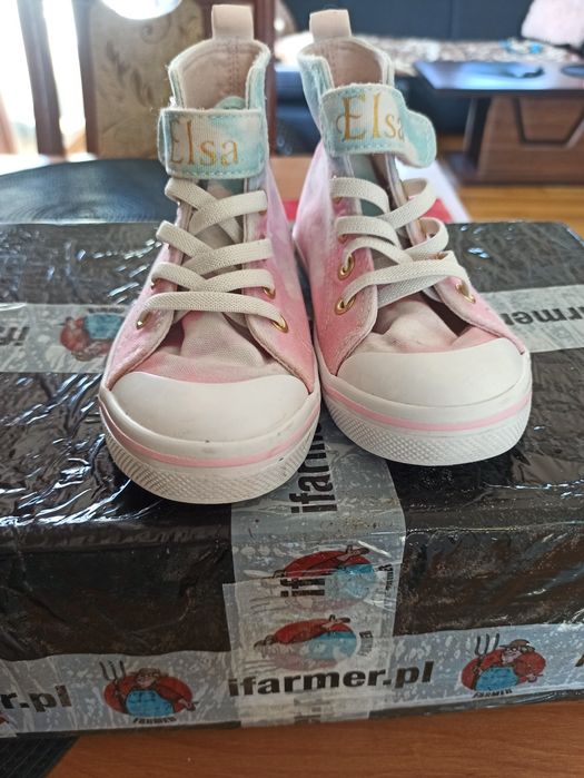Trampki rozmiar 26
