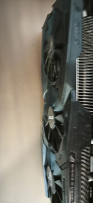 Placa gráfica ASUS RX580  8gb Strix triple fan