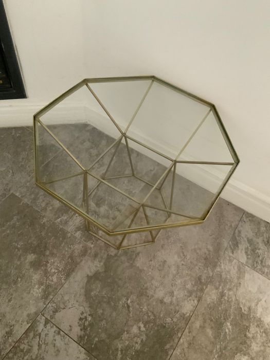 Mesa de vidro octogonal