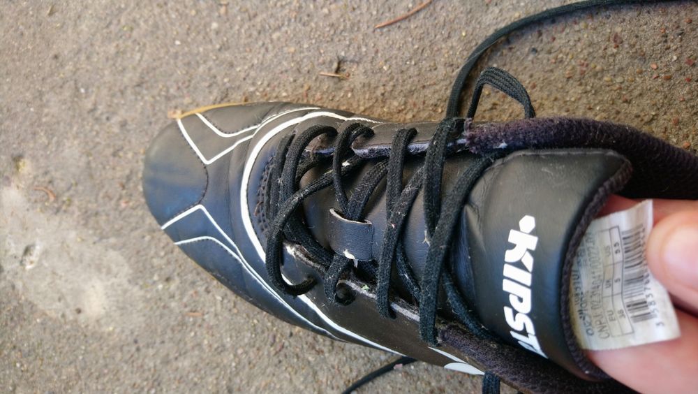 Buty , halówki Kipsta rozmiar 38