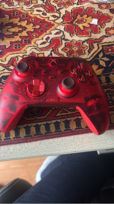 Pad do xboxa czerwony
