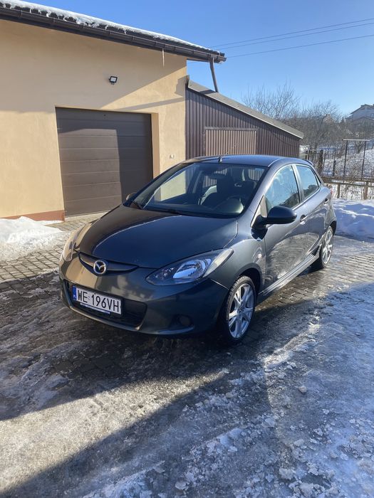 Mazda 2 2008 rok