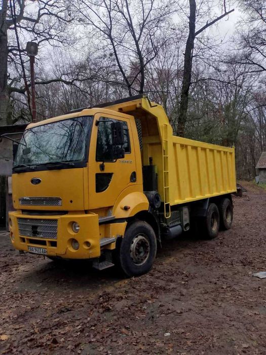 Продам самоскид Ford Cargo 3535D (6х4) Євро-5 2012 року