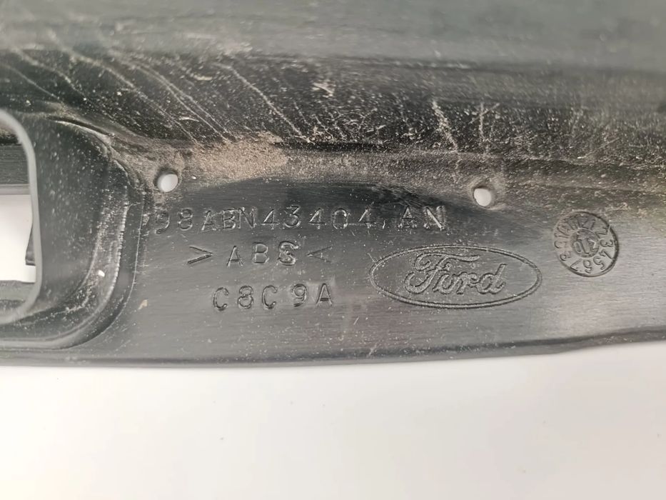 Friso tampa mala / régua luzes matricula FORD Focus I (DAW, DBW)