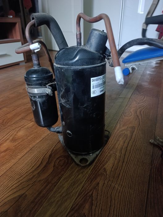 Кондицыонер Midea 12000Btu