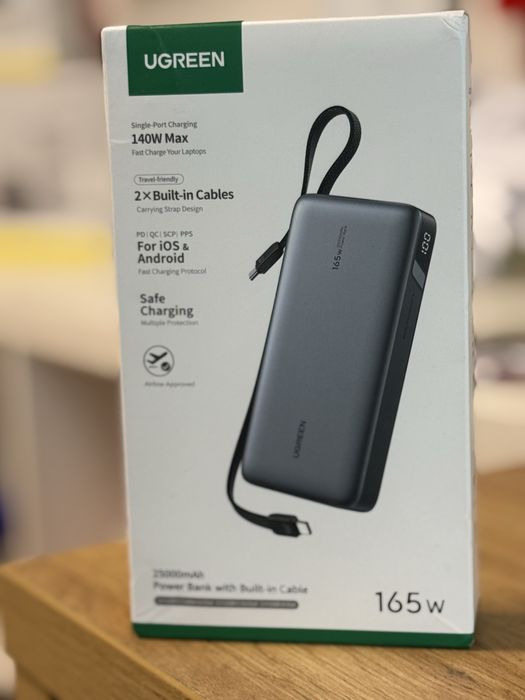 Power Bank Ugreen  165W 25000mAh 2-built-in cables