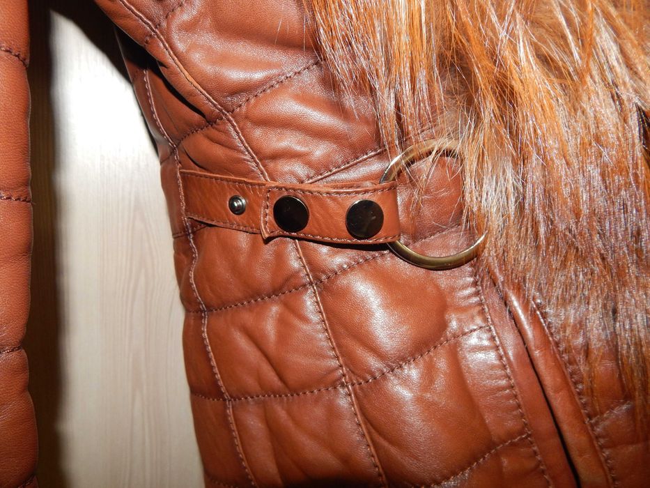 Жіноча куртка-жилет коричнева з натуральної шкіри з утеплення 44 розмі