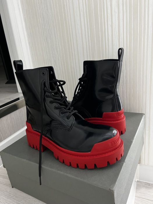 Чоботи Balenciaga 40 розмір