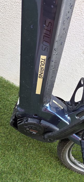 Bicicleta Elétrica de Trekking Quadro Alto Motor Central Bosch Stilus E-Touring