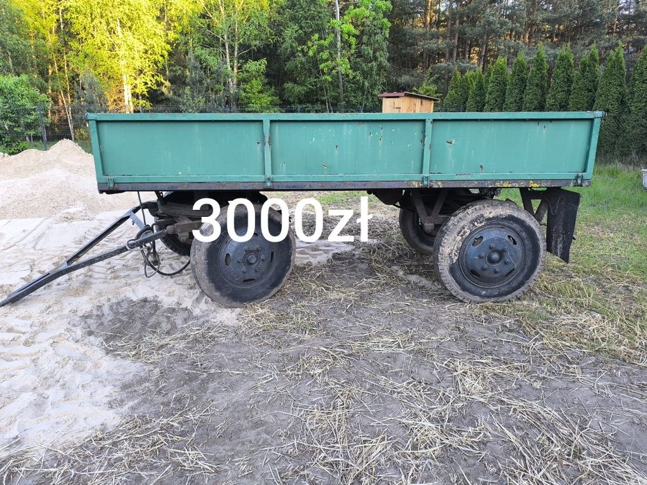 Przyczepa sztywna szczelna ładna
