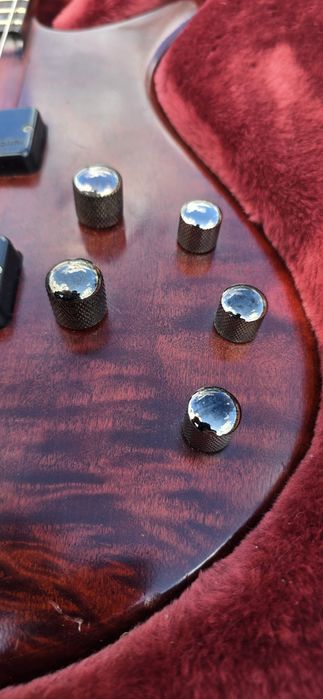 600 длр.  Бас гітара Ibanez