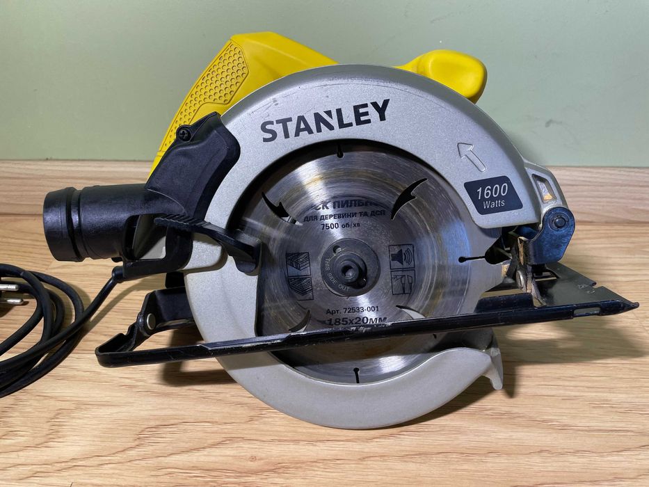 Stanley STSC1618 Дискова пила (циркулярка) 1600W