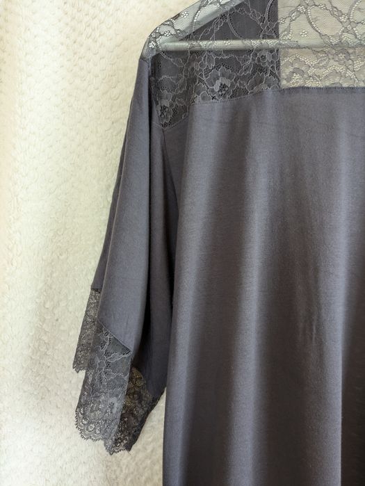 Grafitowe kimono, peniuar z koronką. Oversize