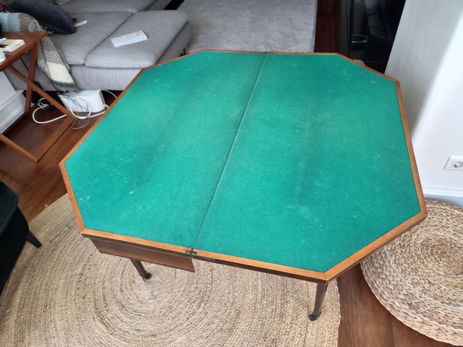 Mesa de jogo século XVIII