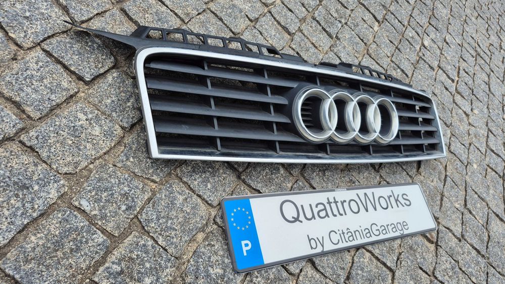 AUDI A3 8P - Grelha Central Para Choques ORIGINAL RIGOROSAMENTE NOVA