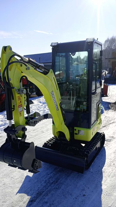 Minikoparka z kabina na yoistick , silnik KOOP