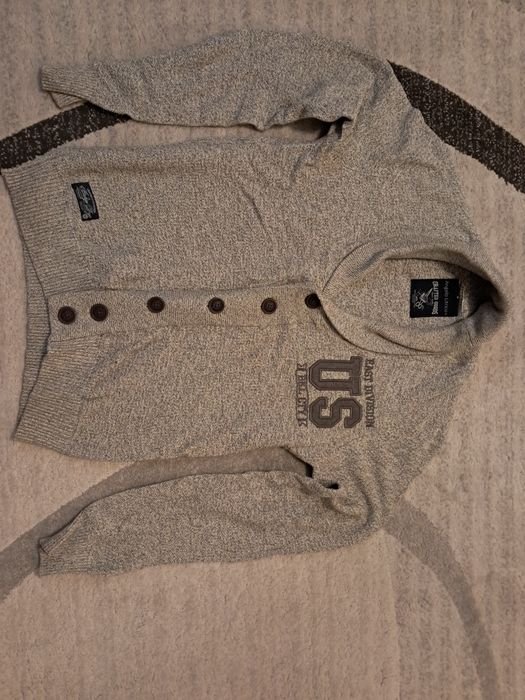 Sweter męski szary w serek Angelo Litrico rozm. M