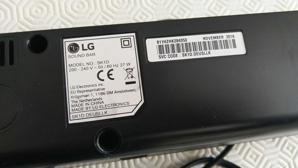 LG Sound Bar - Modelo SK1D