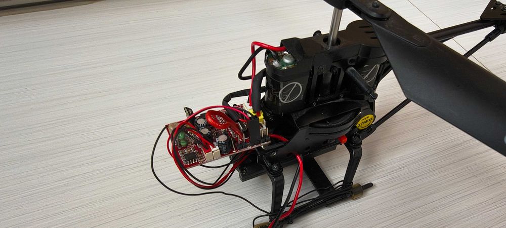 HELIKOPTER RC  zdalnie sterowany z kamerką