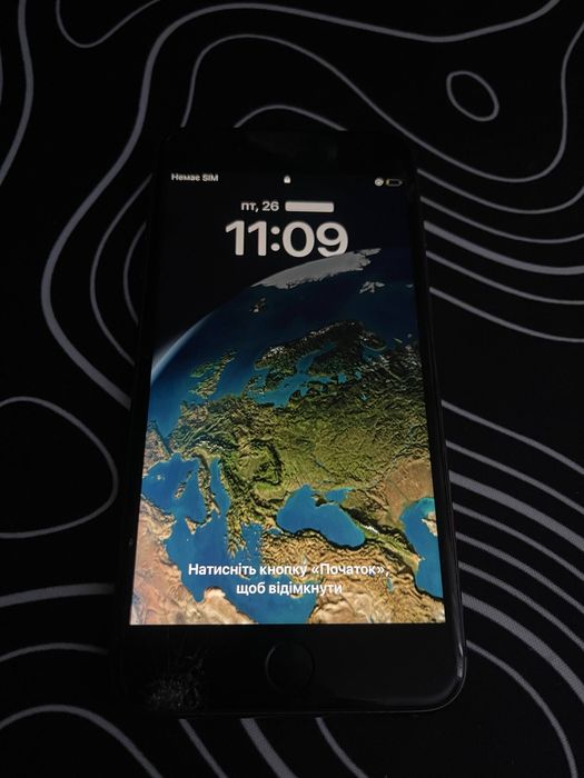 Продам iPhone 8plus опис