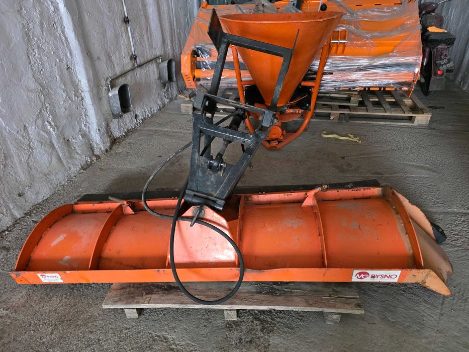 pług do śniegu ursus c 330 bardzo mocny