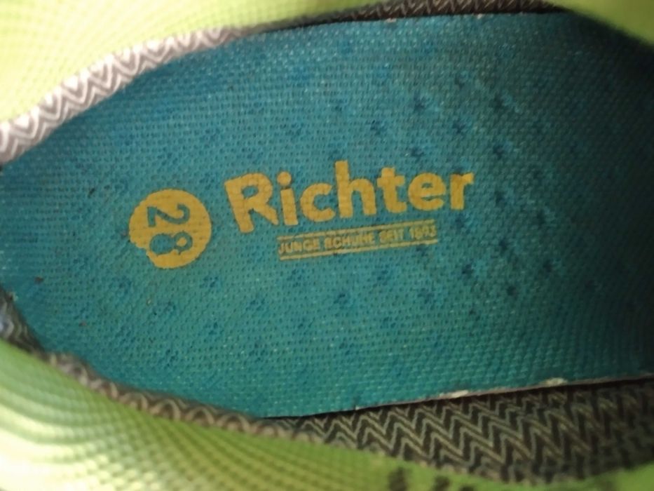 Richter BUTY SPORTOWE dziecięce R28 oddychające